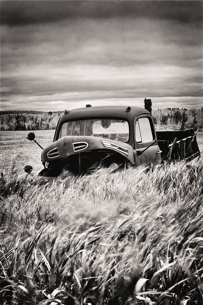 truck, black and white