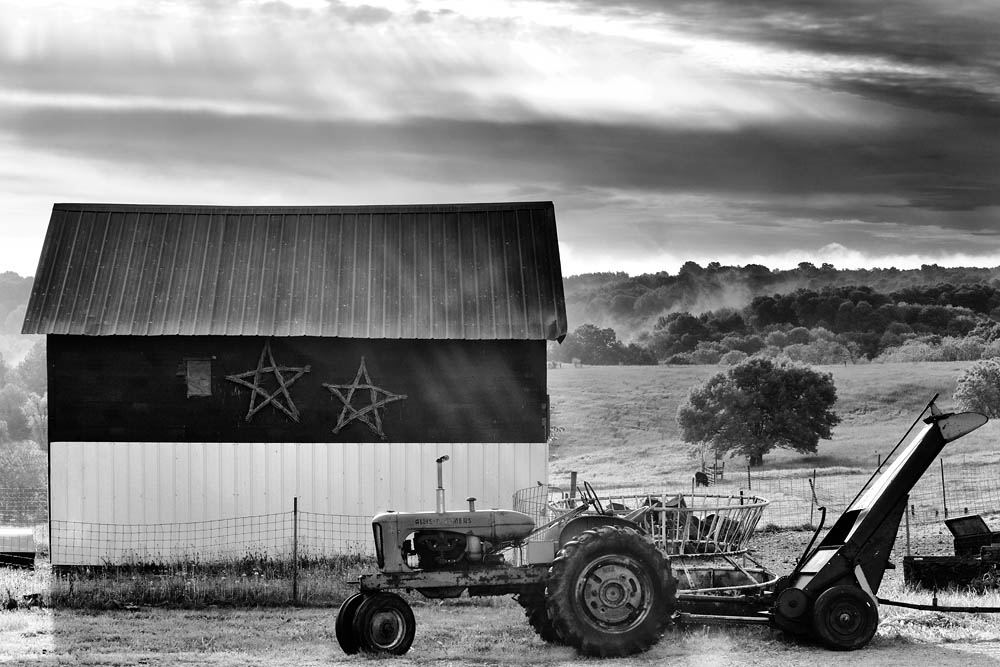 Tractor, Barn, barn and tractor